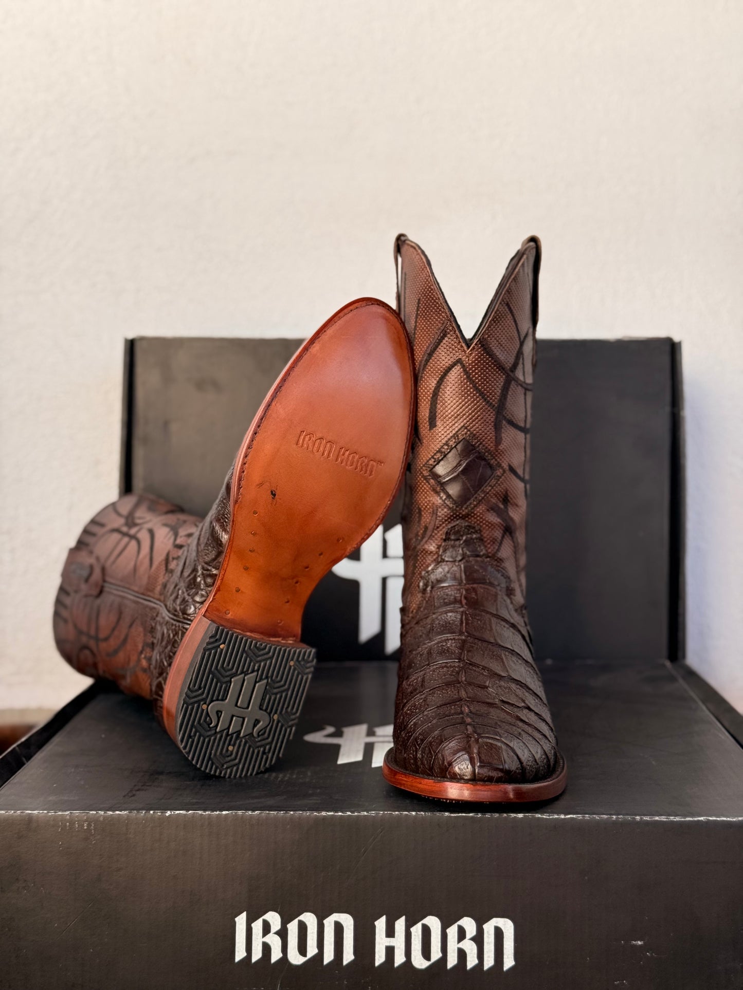 BOTA RODEO IH PIEL GENUINA COCODRILO BELI VAQUETA TABACO