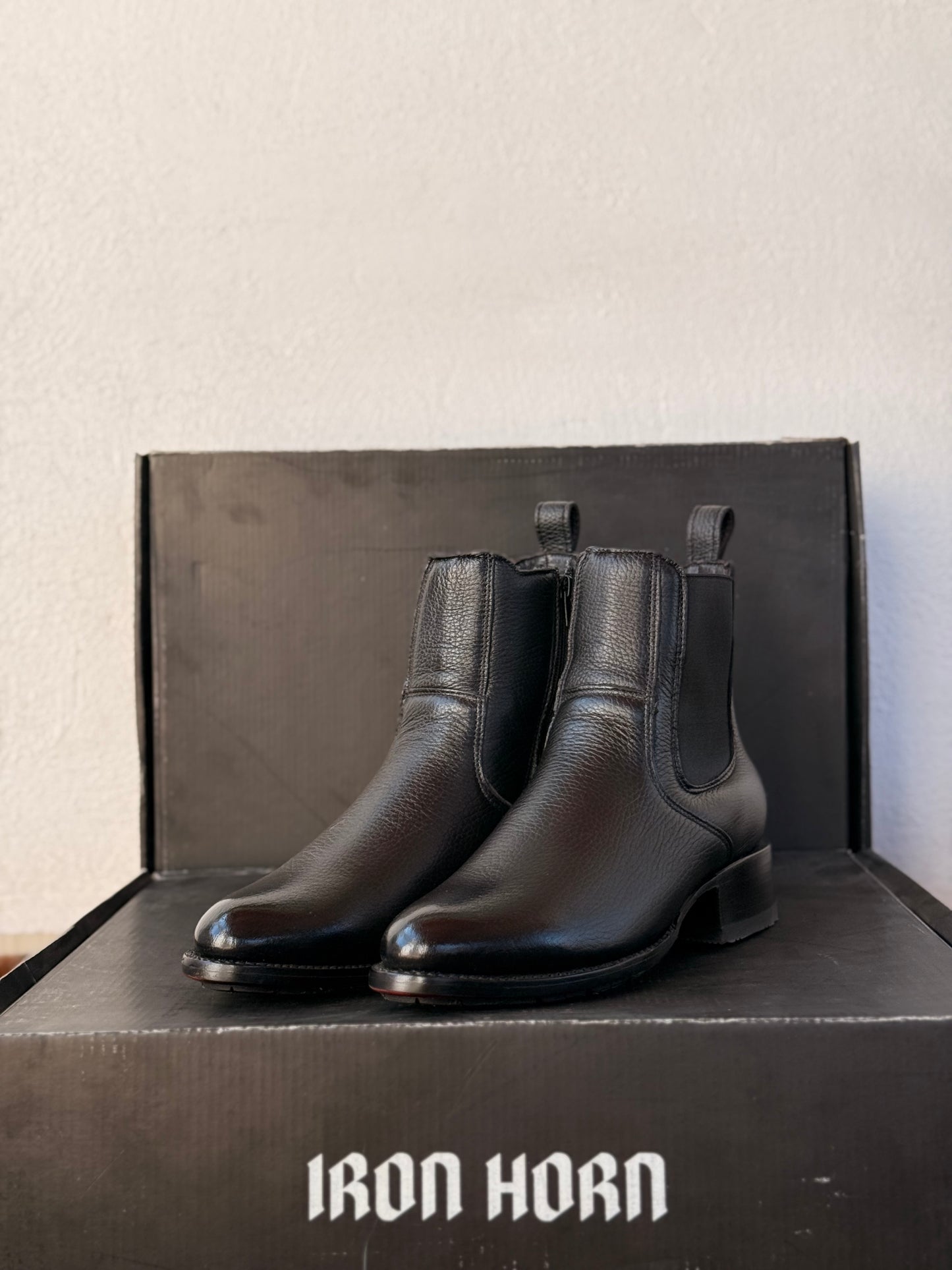 BOTÍN VENADO RESORTE CIERRE