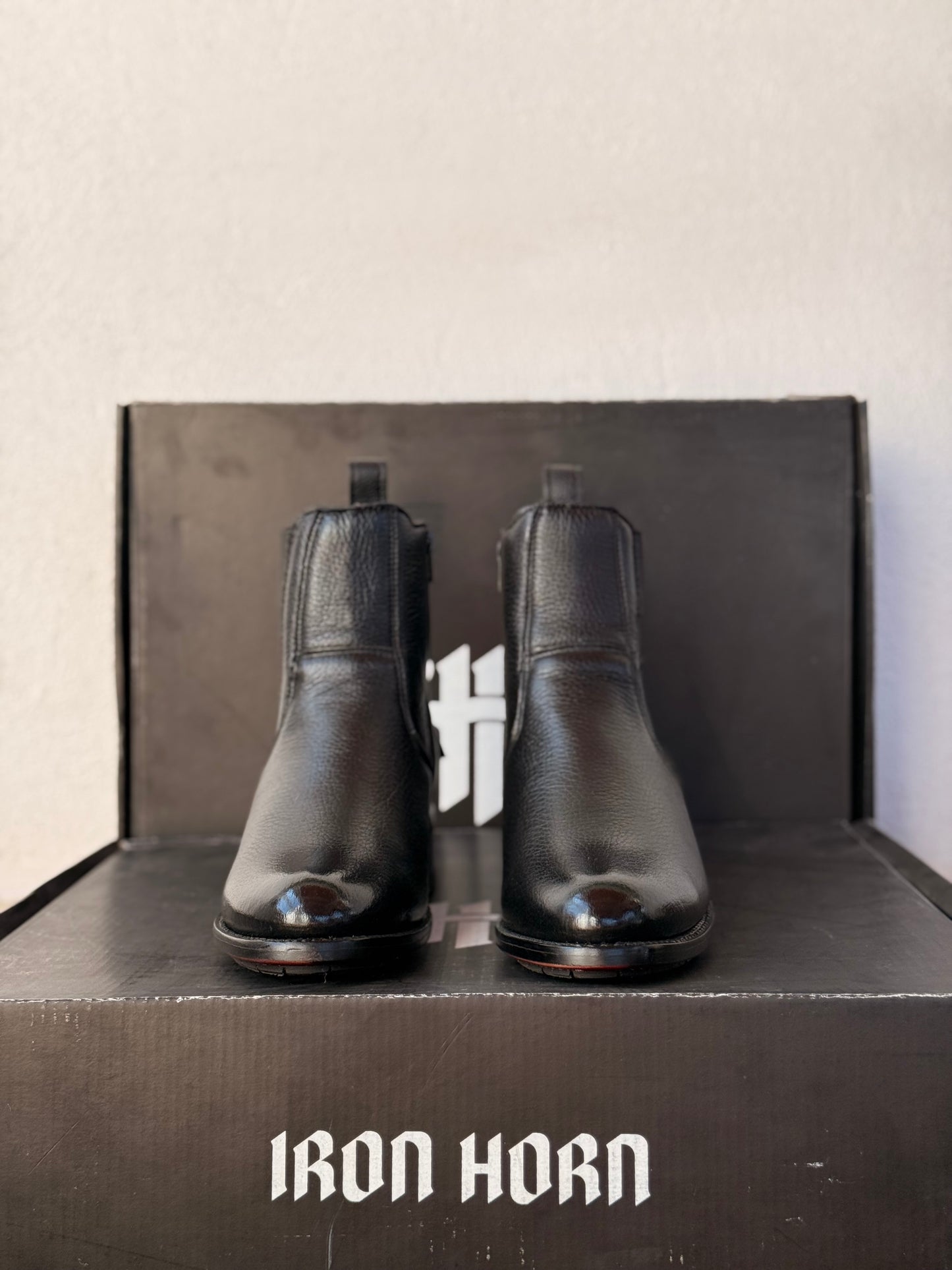 BOTÍN VENADO RESORTE CIERRE