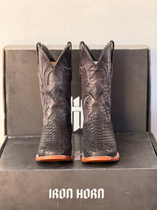BOTA RODEO IH PIEL GENUINA NEGRO PITHON